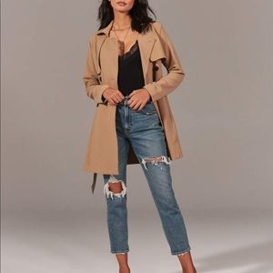 Abercrombie and Fitch High rise mom jean